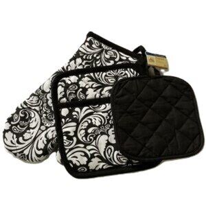 Oven Mitt with 2 Pot Holders Paisley Black and White Design Set 3 Pieces